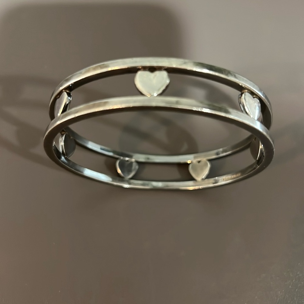 Tiffany & Co. 7 heart stencil bangle